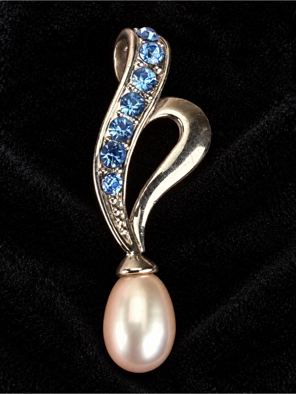 Vintage Silver Tone Blue Faceted Faux Pearl Drop Pendant